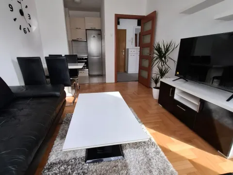 Izdavanje, stan, 42m², Tuški Put, Podgorica - image 10