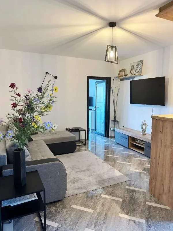 Sale, one bedroom apartment, 65m², Prijevor, Budva