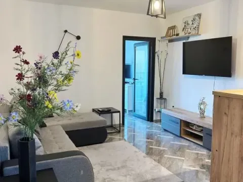 Sale, one bedroom apartment, 65m², Prijevor, Budva - image 2