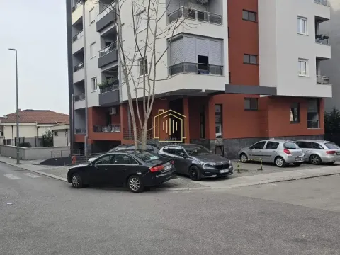 Rent, one bedroom apartment, 54m², Ljubović, Podgorica - image 10