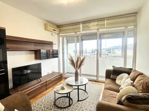 Rent, apartment, 42m², Podgorica, Crna Gora - image 2