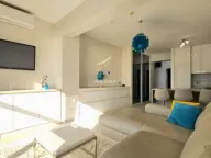 Izdavanje, jednosoban stan, 45m², Budva, Crna Gora - image 1