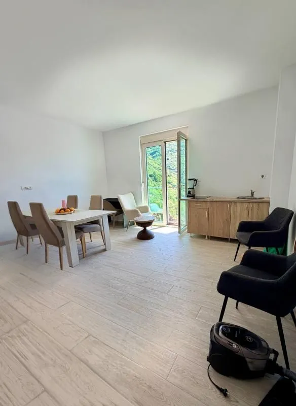 Sale, one bedroom apartment, 45m², Bečići, Budva