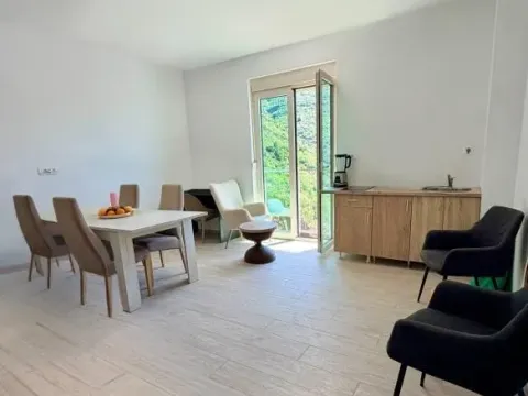 Sale, one bedroom apartment, 45m², Bečići, Budva - image 7