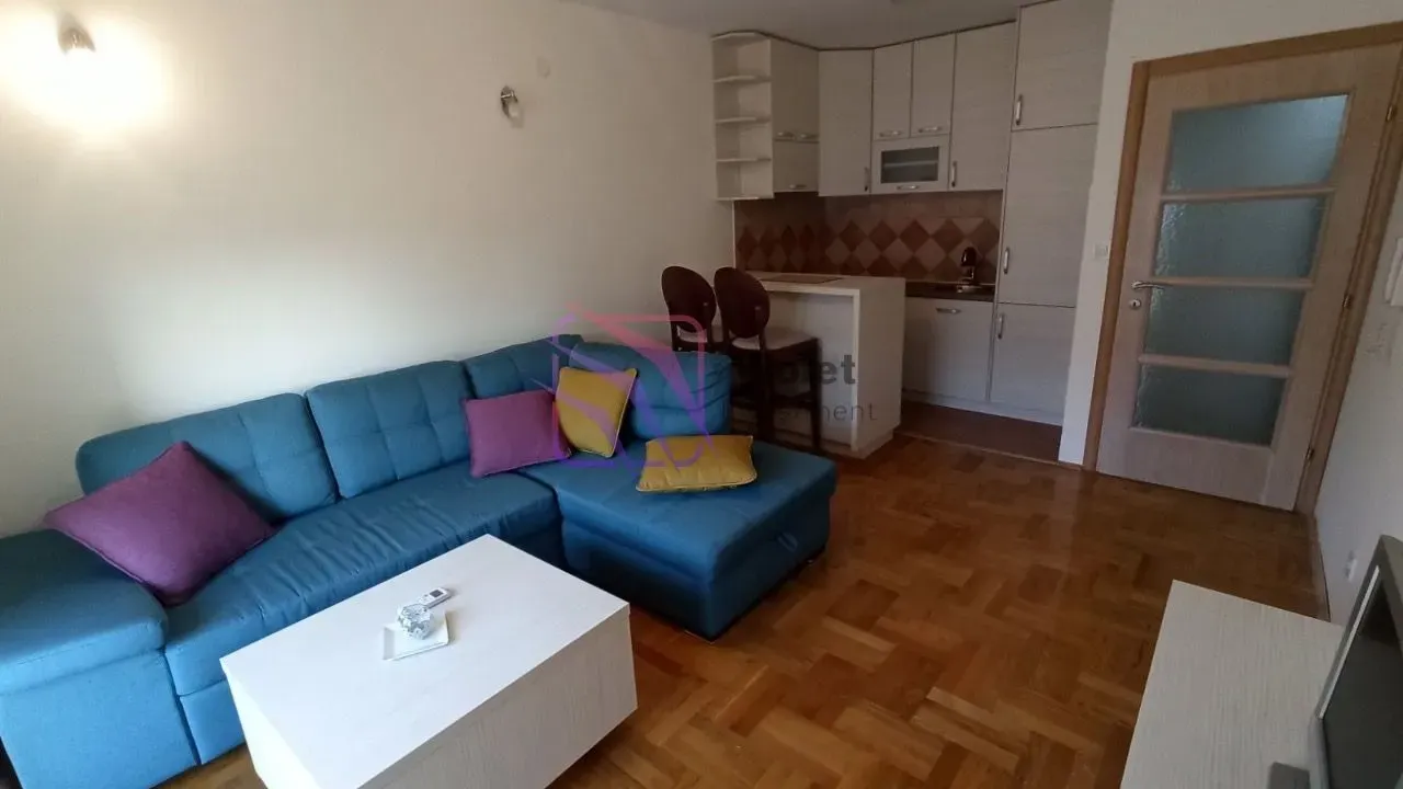 Rent, one bedroom apartment, 40m², Stari Aerodrom, Podgorica