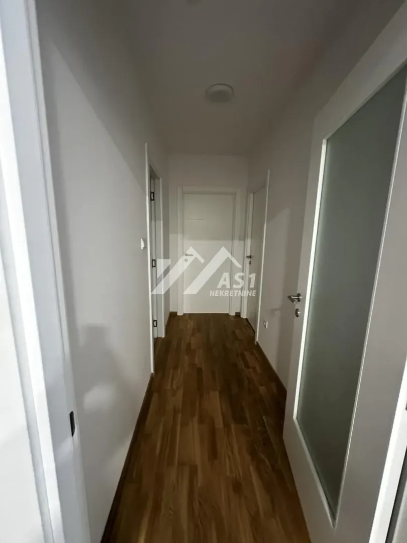 Izdavanje, trosoban stan, 68m², Detelinara, Novi Sad Sve Podlokacije