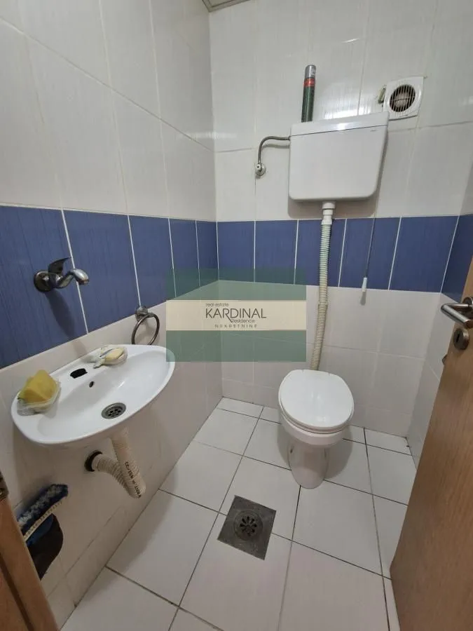 Prodaja, trosoban stan, 79m², Centar, Jagodina