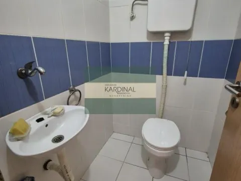 Prodaja, trosoban stan, 79m², Centar, Jagodina - image 17