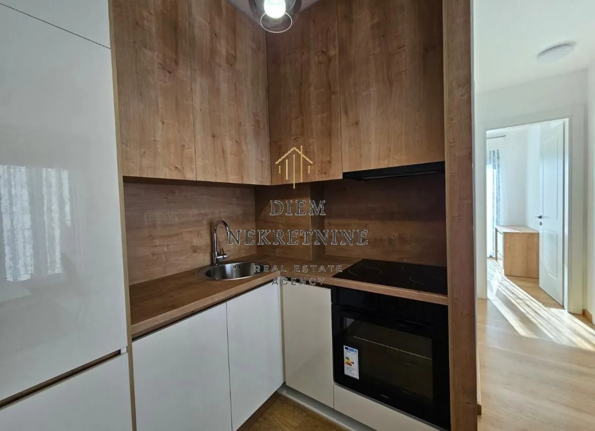Rent, two bedroom apartment, 55m², Centar, Bar