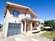 Izdavanje, kuća, 160m², Donja Gorica, Podgorica - image 1