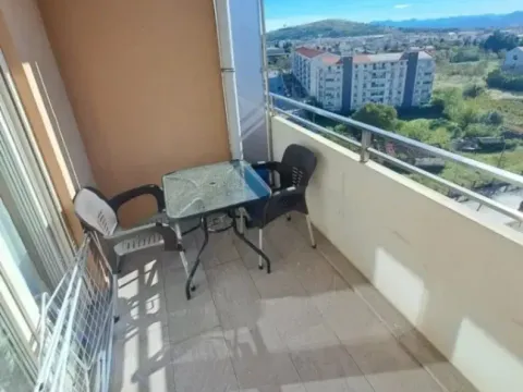 Izdavanje, jednosoban stan, 49m², Central Point, Podgorica - image 12