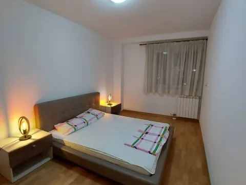 Izdavanje, dvosoban stan, 90m², Autokomanda, Voždovac Sve Podlokacije - image 5