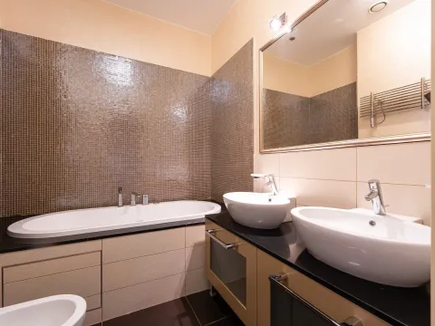 Prodaja, trosoban stan, 203m², Kod Capital Plaze, Podgorica - image 10