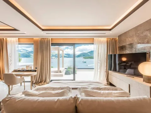 Prodaja, četvorosoban stan, 500m², Đuraševići, Tivat - image 31