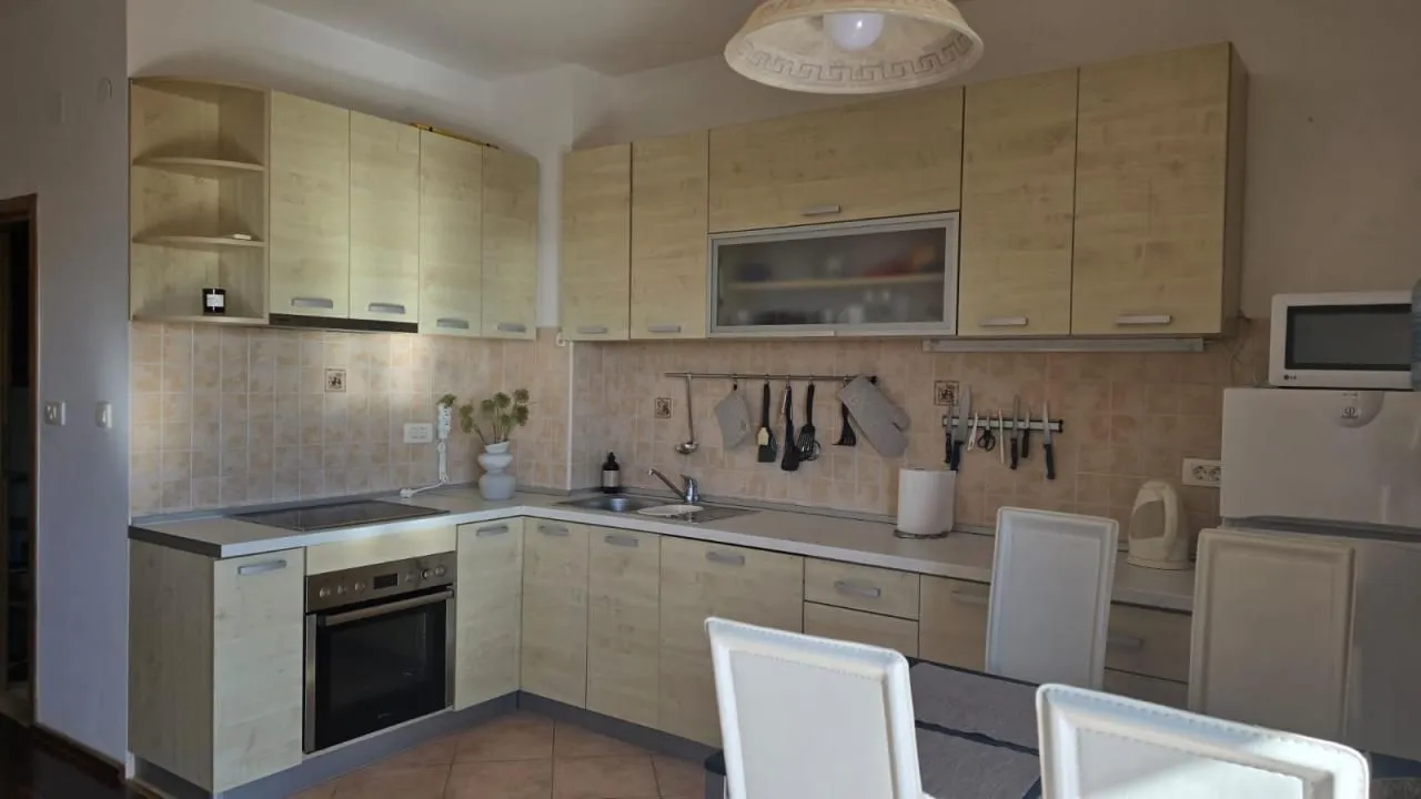 Sale, one bedroom apartment, 46m², Petrovac, Budva
