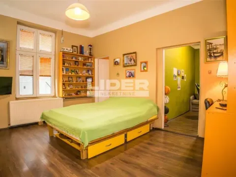 Prodaja, četvorosoban stan, 77m², Skadarlija, Beograd - image 6