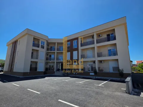 Prodaja, garsonjera, 37m², Zabjelo, Podgorica - image 1