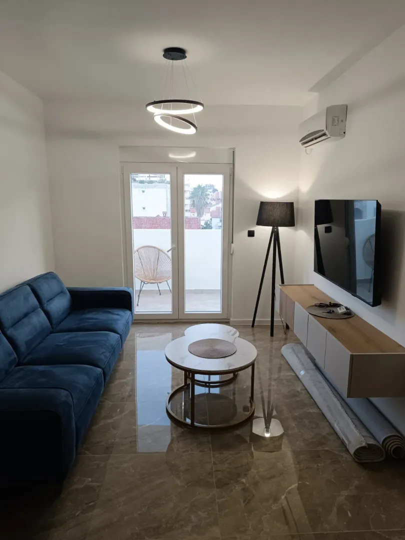 Izdavanje, jednosoban stan, 40m², Maine, Budva