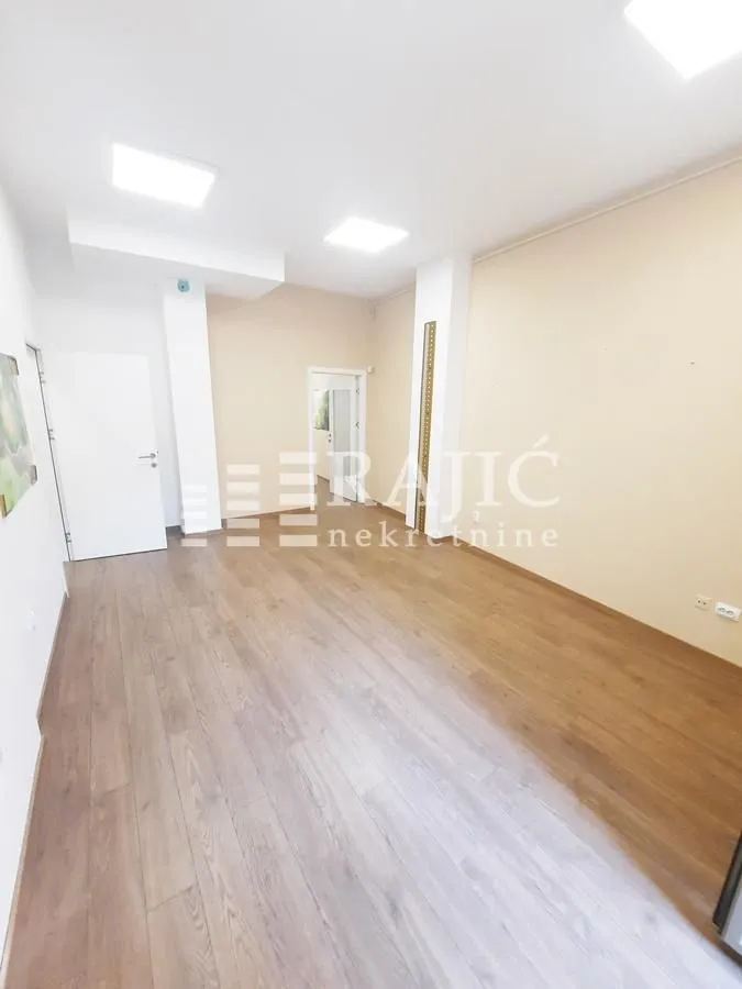Rent, office space, 55m², Vračar Hram, Vračar Sve Podlokacije