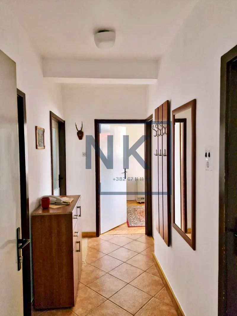 Prodaja, jednosoban stan, 61m², Cetinje, Crna Gora