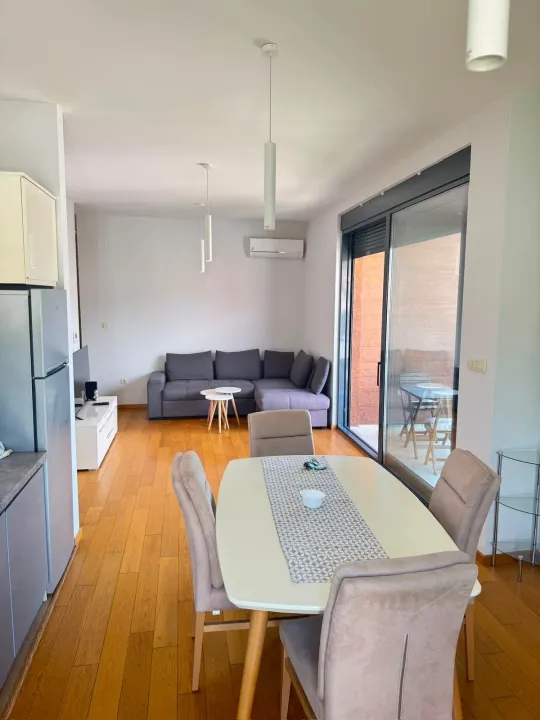 Rent, two bedroom apartment, 77m², Seljanovo, Tivat