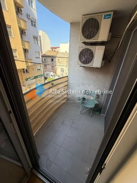 Rent, apartment, 44m², Đeram Pijaca, Beograd