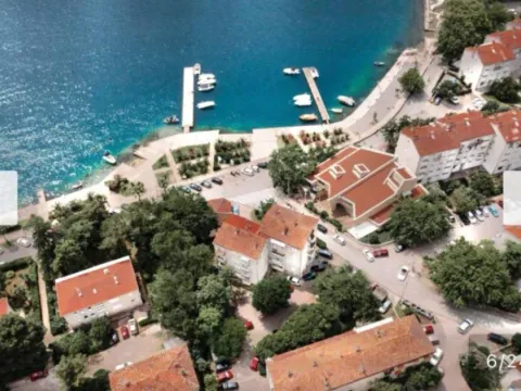 Izdavanje, jednosoban stan, 40m², Dobrota, Kotor