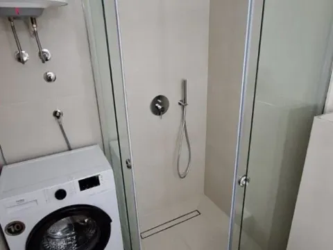 Izdavanje, jednosoban stan, 45m², City Kvart, Podgorica - image 6