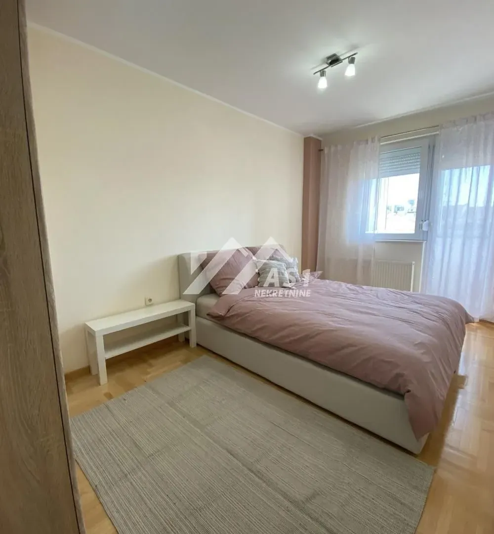 Izdavanje, dvosoban stan, 48m², Sajam, Novi Sad Sve Podlokacije