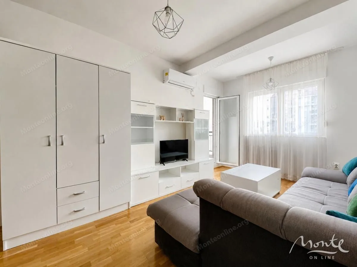 Prodaja, jednosoban stan, 53m², Ljubović, Podgorica