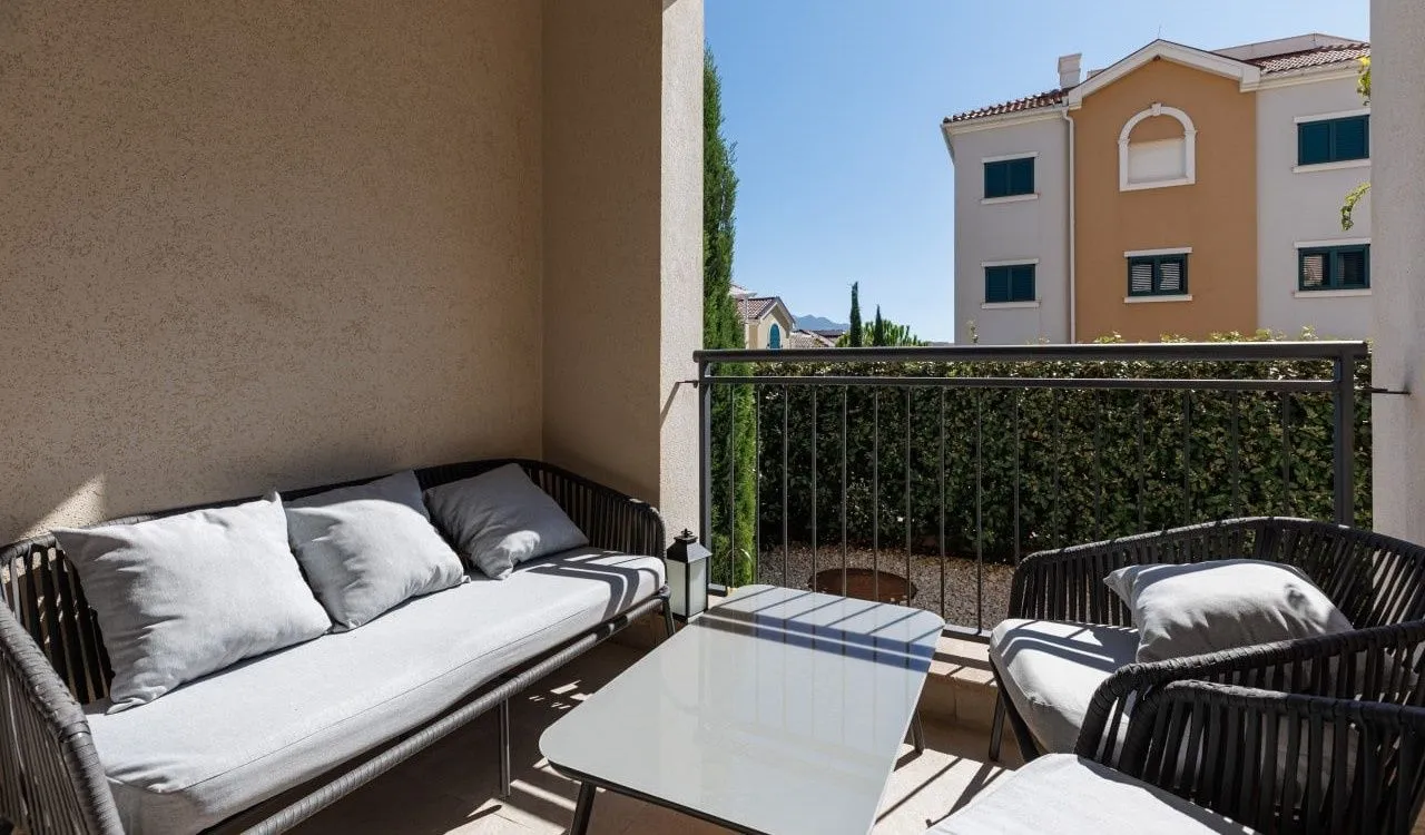 Prodaja, jednosoban stan, 50m², Luštica Bay, Tivat