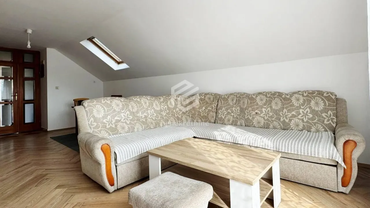 Izdavanje, dvosoban stan, 70m², Stari Aerodrom, Podgorica