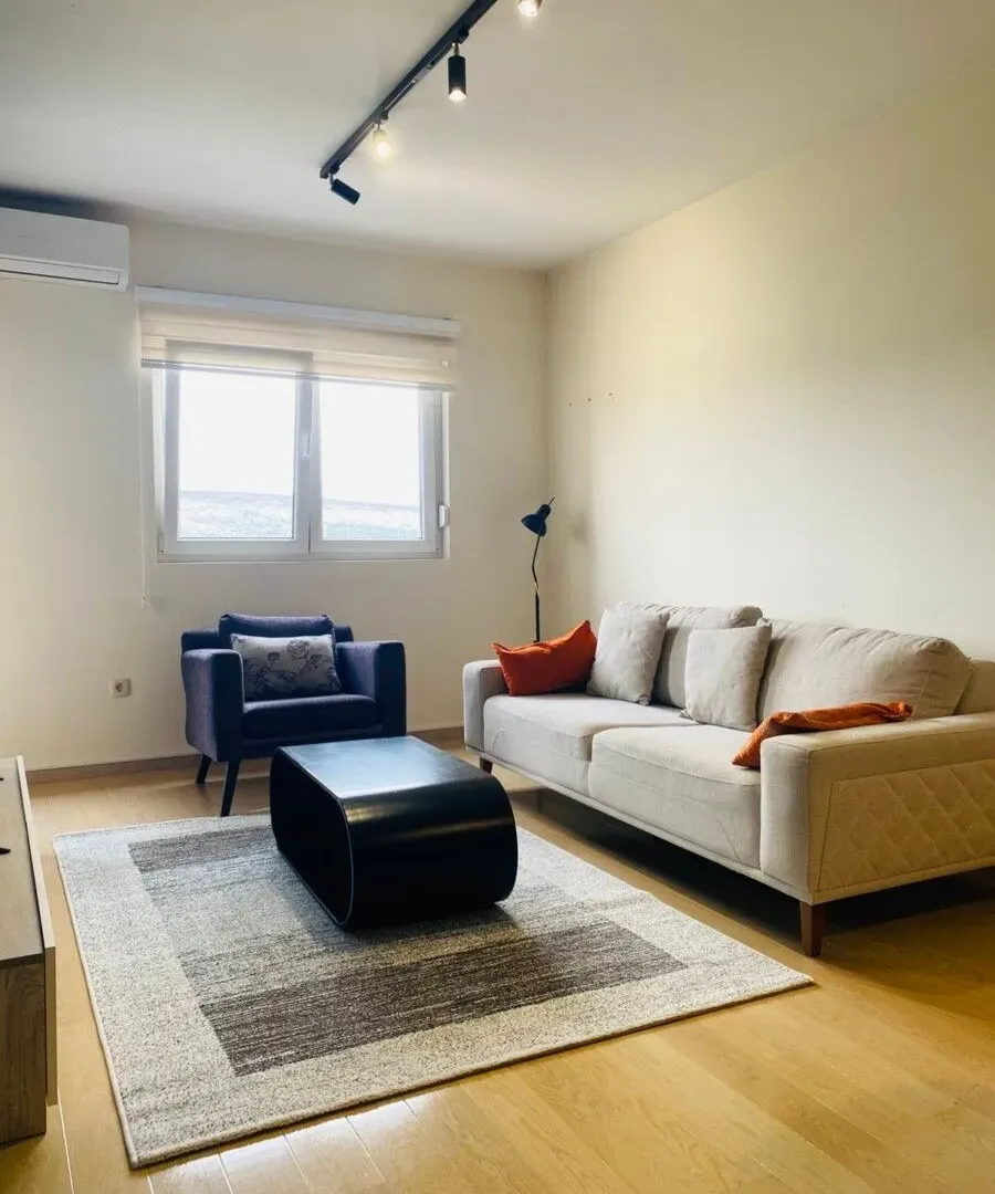 Izdavanje, jednosoban stan, 47m², City Kvart, Podgorica