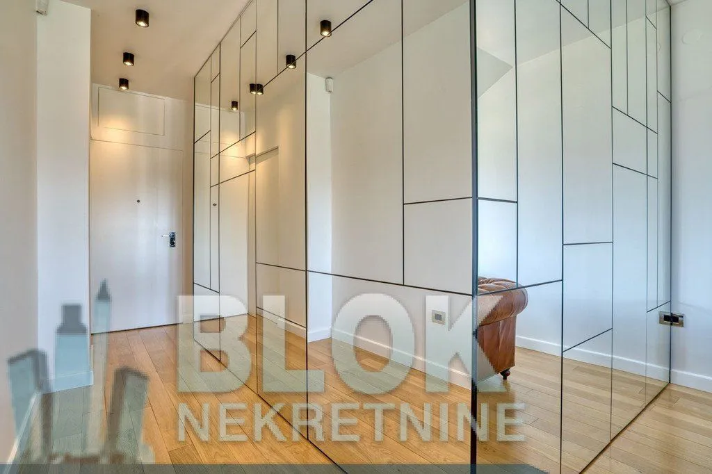 Izdavanje, dvosoban stan, 70m², Preko Morače, Podgorica