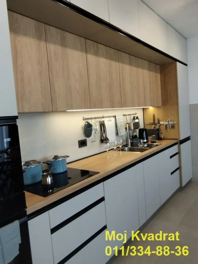 Izdavanje, trosoban stan, 92m², Stari Grad, Beograd