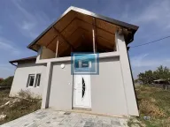 Sale, house, 260m², Crvene livade, Jagodina - image 1