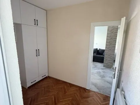 Prodaja, dvosoban stan, 52m², Centar, Tivat - image 5