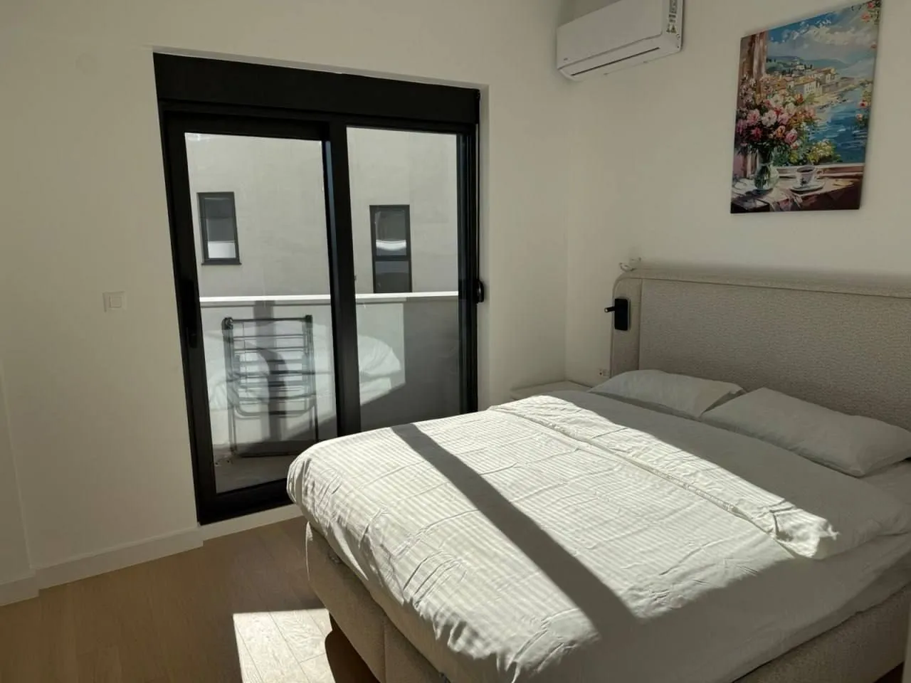Rent, one bedroom apartment, 40m², Bečići, Budva