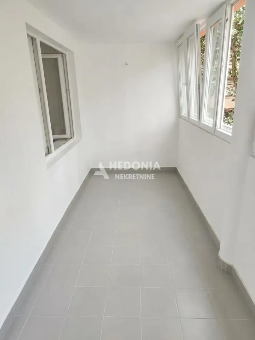 Prodaja, jednosoban stan, 45m², Karaburma, Palilula Sve Podlokacije