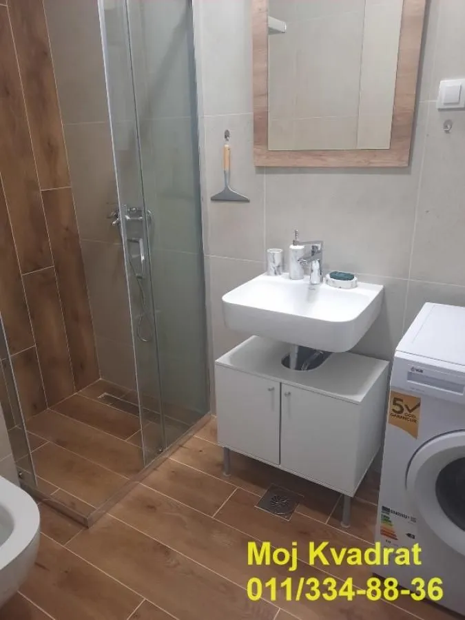 Izdavanje, dvosoban stan, 46m², Višnjička Banja, Palilula Sve Podlokacije