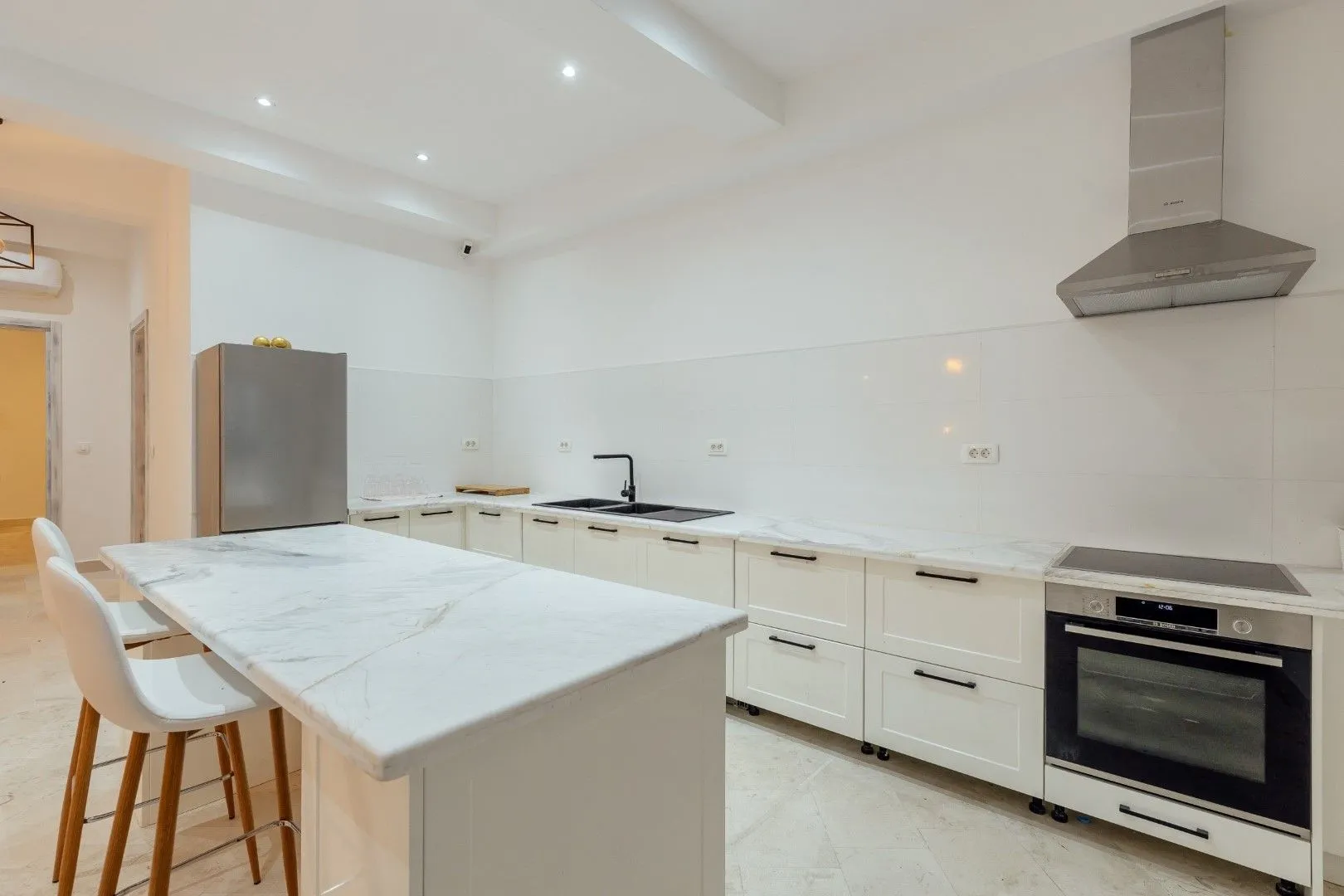 Sale, house, 380m², Ljuta, Kotor