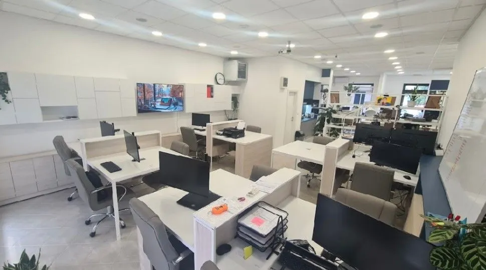 Izdavanje, poslovni prostor, 98m², Stari Aerodrom, Podgorica