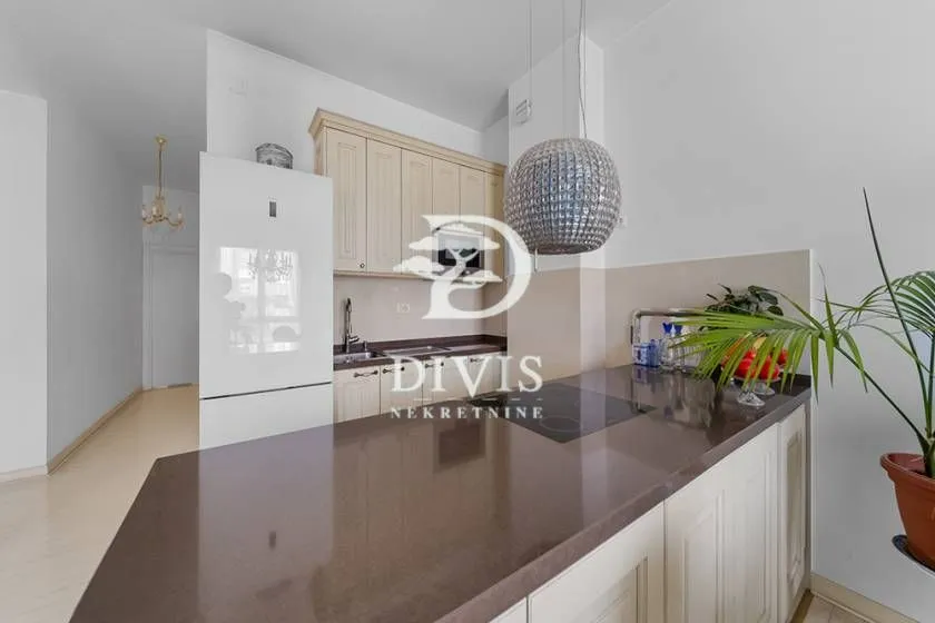 Sale, three bedroom apartment, 143m², Vukov Spomenik, Zvezdara Sve Podlokacije