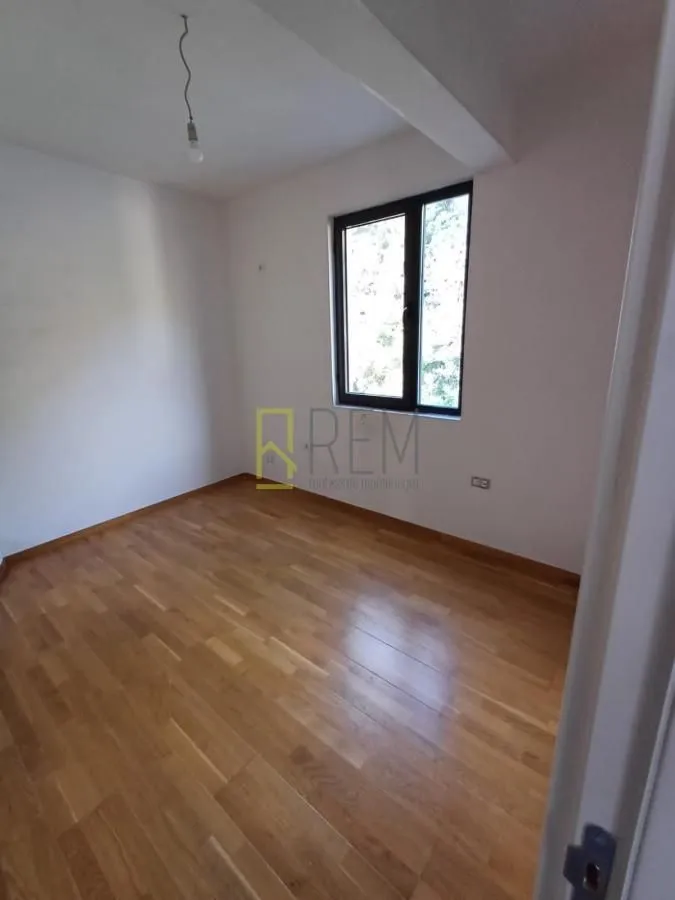 Sale, three bedroom apartment, 184m², Bečići, Budva