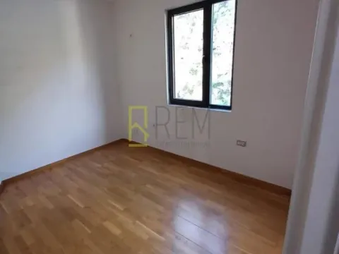 Prodaja, trosoban stan, 184m², Bečići, Budva - image 10