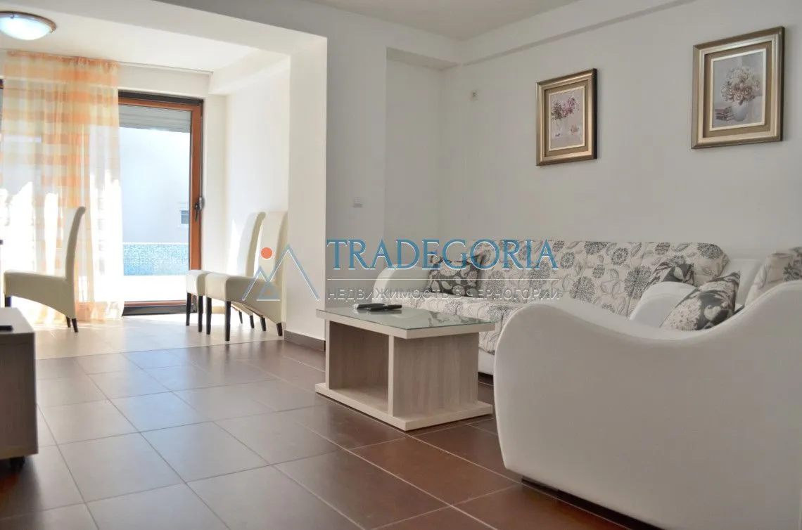 Prodaja, dvosoban stan, 68m², Dobra Voda, Bar