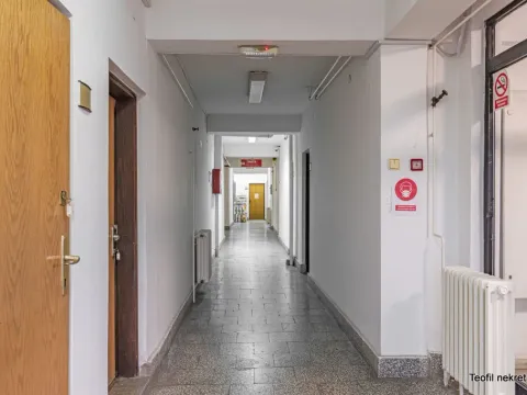 Sale, office space, 535m², Čukarica, Beograd - image 17