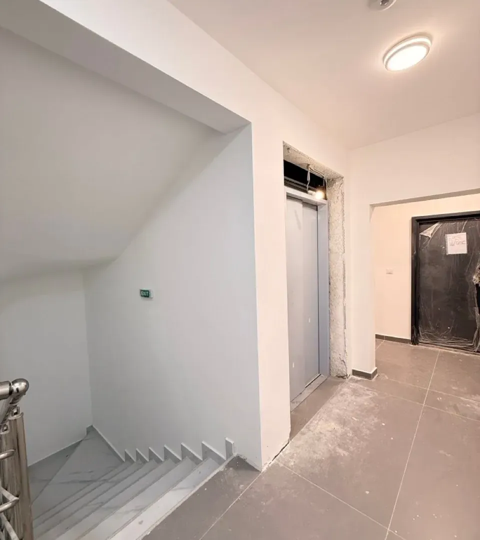 Sale, two bedroom apartment, 72m², Ilino, Bar