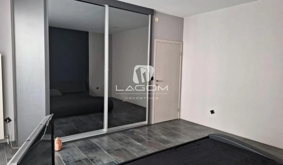 Sale, house, 343m², Banovo Brdo, Beograd