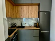 Izdavanje, jednosoban stan, 45m², City Kvart, Podgorica - image 1